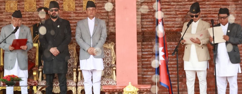गृहमन्त्री सुधन गुरुङ र नवप्रवर्तन मन्त्री महावीर पुनले लिए शपथ