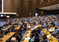 प्रतिनिधिसभा बैठक : धेरै सांसदले प्रधानमन्त्रीसँग प्रश्न गर्न चाहेपछि नियम निलम्बन
