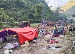 'घरभित्र पुरिएर पनि भाग्यले बाच्यौँ'