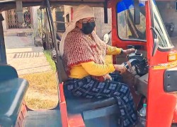 अटोचालक महिलाको अनुभव : ‘इमानदार भएर काम गरे जुनसुकै पेसाले पनि सन्तुष्टि दिनेरहेछ’