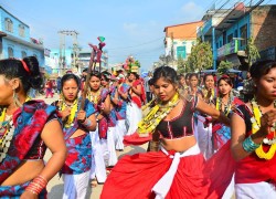 धुमधामका साथ माघीपर्व मनाउँदै थारू समुदाय