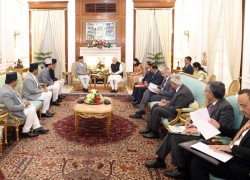 प्रधानमन्त्री ‘प्रचण्ड’को सम्मानमा भारतीय प्रधानमन्त्रीको दिवा भोज