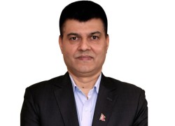 अमेरिका पठाउने ठगी धन्दामा संलग्न रहेको अभियोगमा उपराष्ट्रपति कार्यालयका सचिव पाण्डे पक्राउ