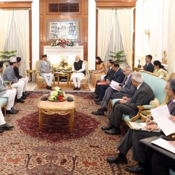 प्रधानमन्त्री ‘प्रचण्ड’को सम्मानमा भारतीय प्रधानमन्त्रीको दिवा भोज