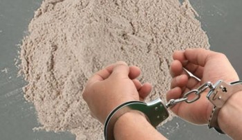 ब्राउन सुगरसहित दुई युवक कोहलपुर प्रहरीको नियन्त्रणमा