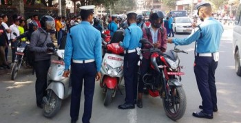 १९ सय बढी चालक ट्राफिक प्रहरीको कारबाहीमा