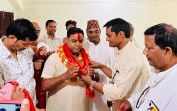 माओवादी केन्द्र बाँकेका नेता नन्दलाल वैश्य पार्टी परित्याग गर्दै राप्रपा प्रवेश