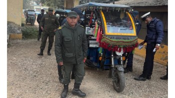 यातायात अराजकता रोक्न मैदानमा उपमहानगर : अवैध इ–रिक्सा सिधै नियन्त्रणमा