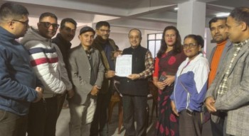 निर्वाचनअघि नै नेपाली कांग्रेसको महाधिवेशन गर्न माग गर्दै ज्ञापनपत्र