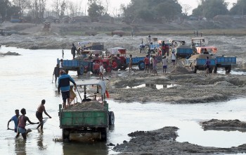 व्यापार घाटा कम गर्ने नाममा देशलाई मरुभूमि बनाउने सोचबाट बाहिर निस्कन सुझाव