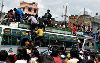 झण्डै नौ लाख नागरिकले छाडे काठमाडौँ, उपत्यका छाड्नेको सङ्ख्या अँझै बढ्ने