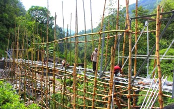 मासिँदै गए स्थानीय प्रविधिका झोलुङ्गे पुल