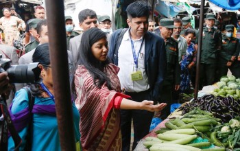 चाडपर्वलक्षित बजार अनुगमनमा उपमेयर सुनिता डंगोल