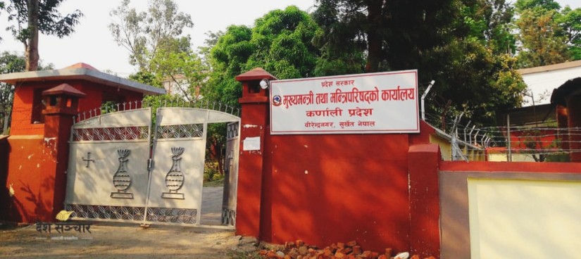 कर्णाली सरकारबाट कांग्रेस बाहिरियो, चारै मन्त्रीको सामूहिक राजीनामा