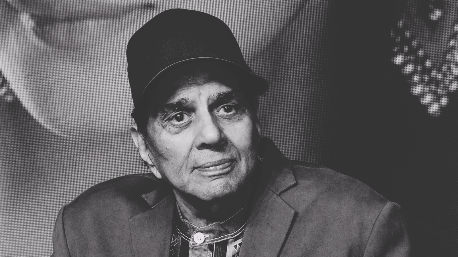 रहेनन् भारतका चर्चित अभिनेता धर्मेन्द्र