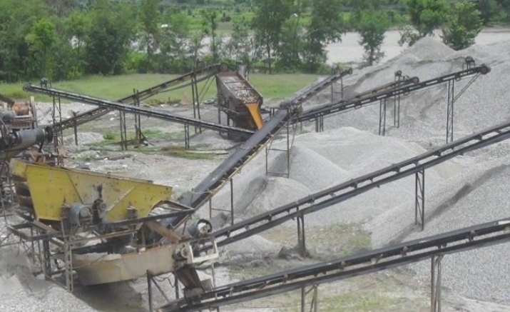 अवैध क्रसर सञ्चालनमा रोक