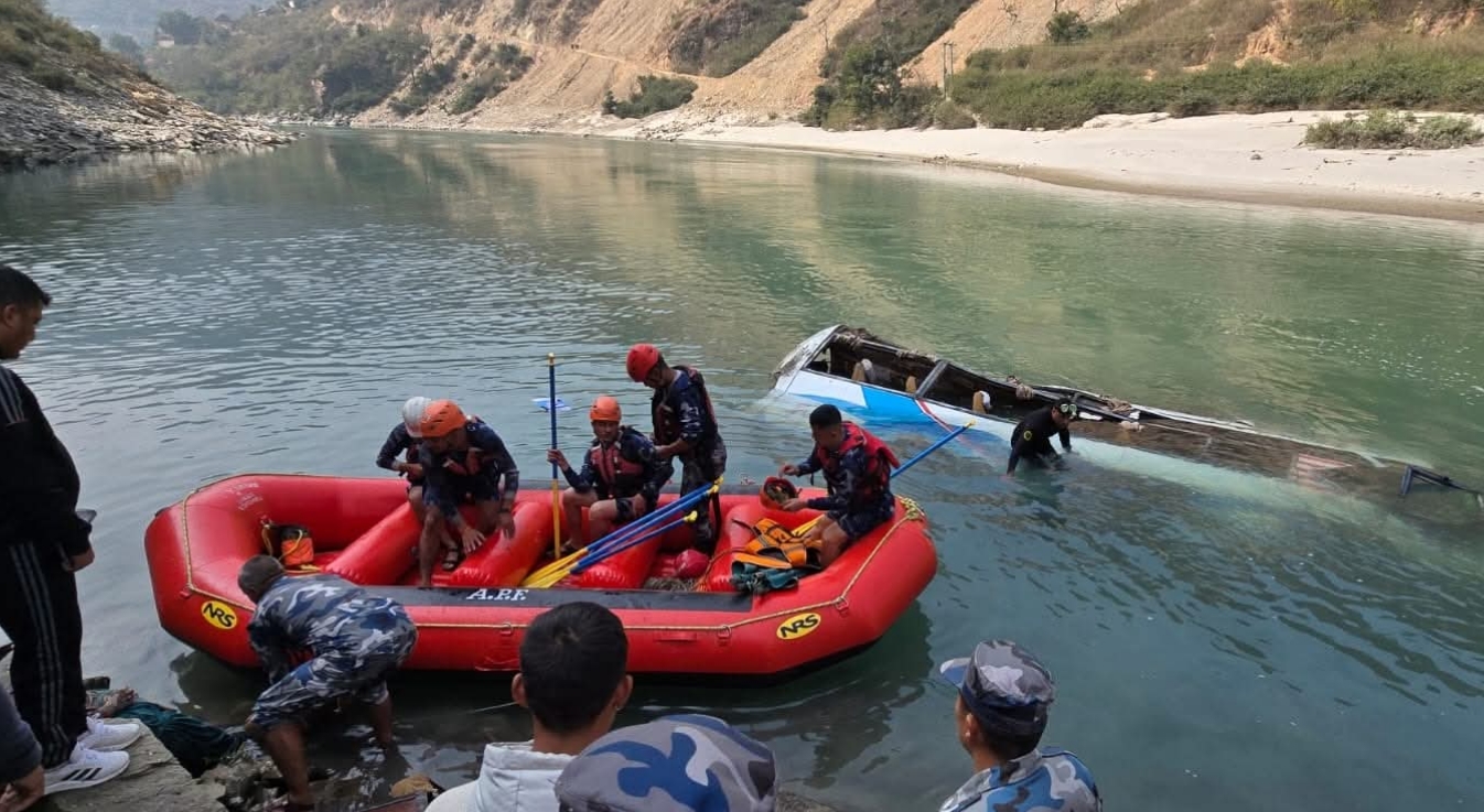 तामाकोशी बस दुर्घटनामा ९ जनाको मृत्यु