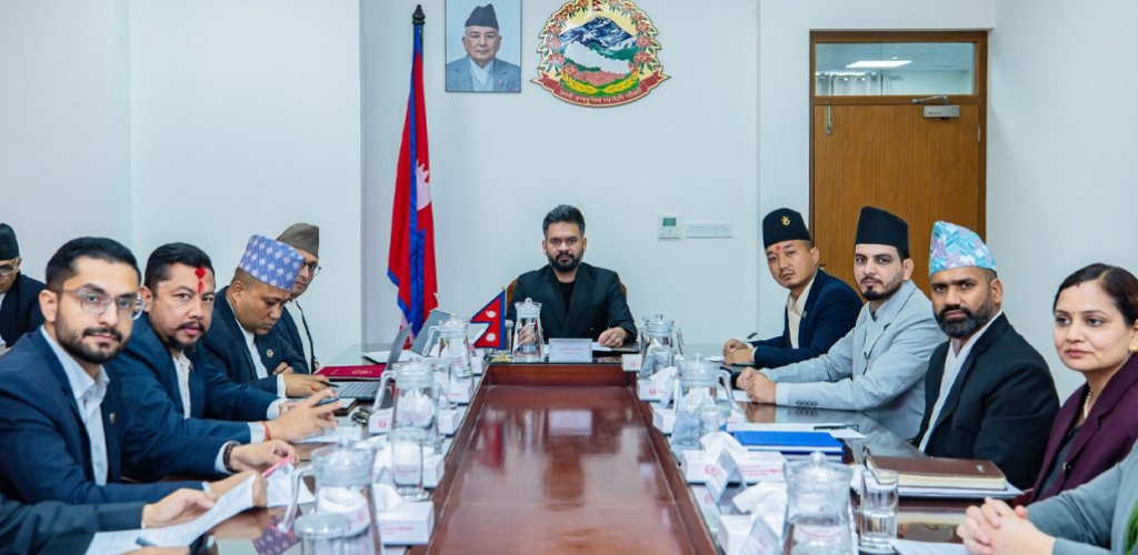 सरकारी कार्यालय र  शैक्षिक संस्थामा हप्ताको दुई दिन बिदा